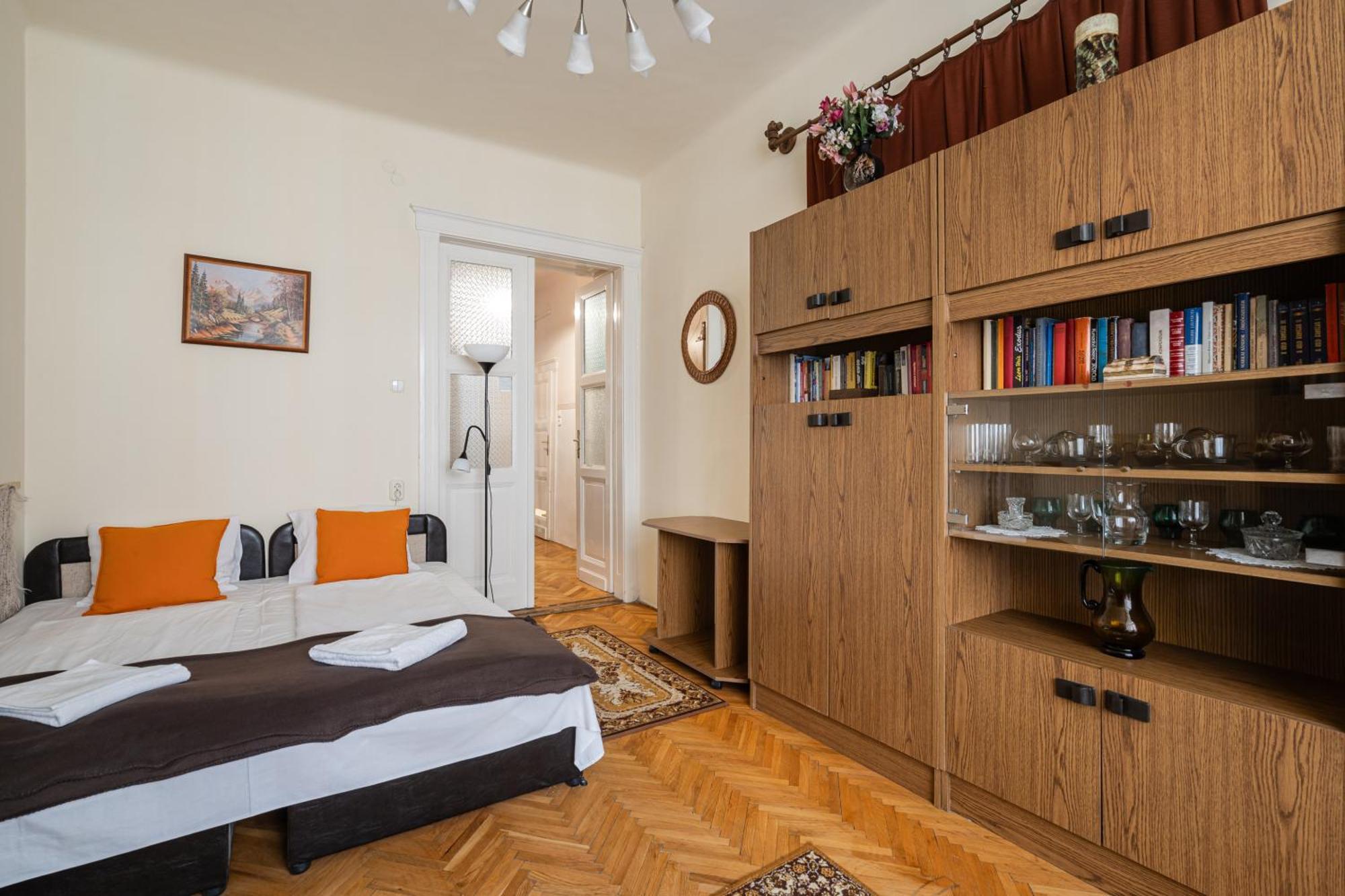 Bpr W21 Retro Home With Balcony Budapest Eksteriør bilde